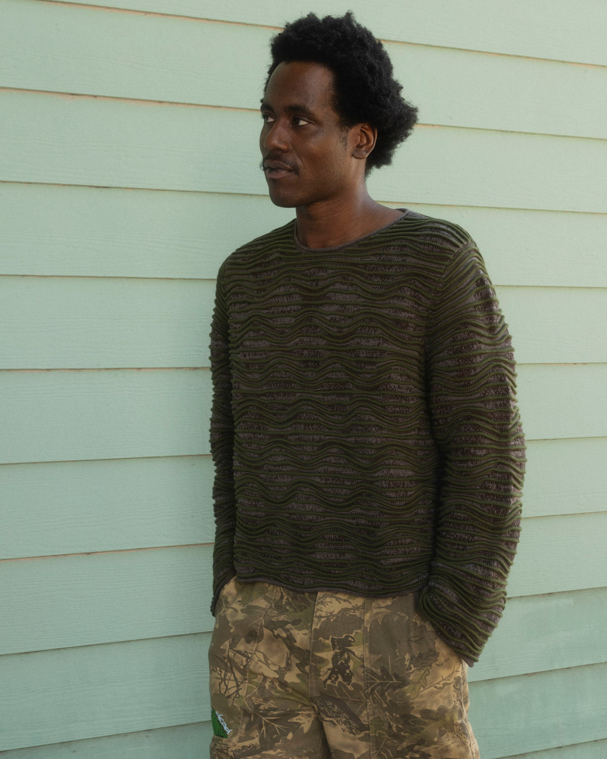 3D Wave Cropped Sweater - Forest Green