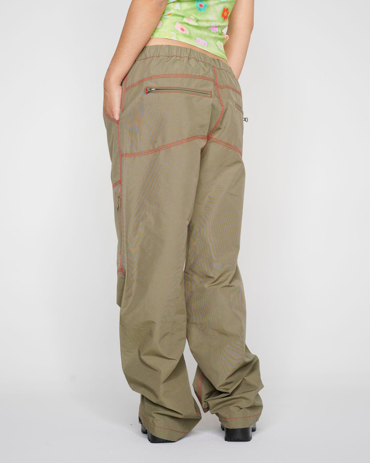 Triple Needle Bishop Pant - Grey Green